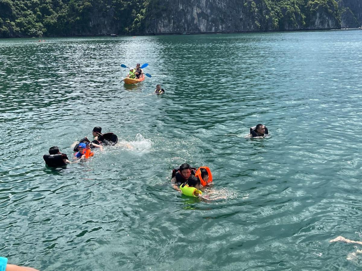 Royal Cruise Halong Bay Hotel Hạ Long Ngoại thất bức ảnh